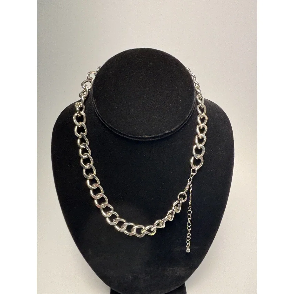 Chain Necklace Silver Tone Dramatic And‎ Bold Retro Chunky Unisex